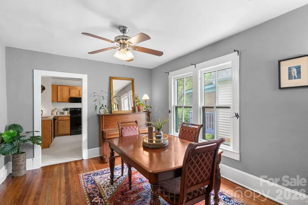 60 Annandale Avenue Asheville NC 28801
