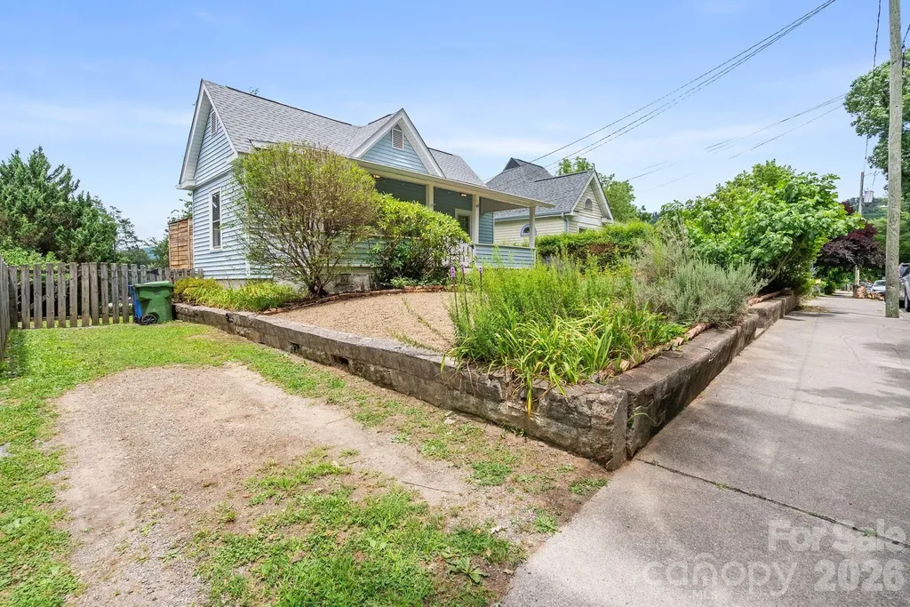 60 Annandale Avenue Asheville NC 28801