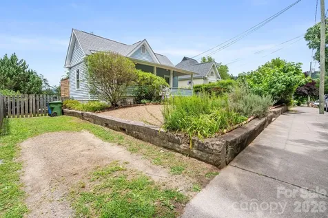 60 Annandale Avenue Asheville NC 28801