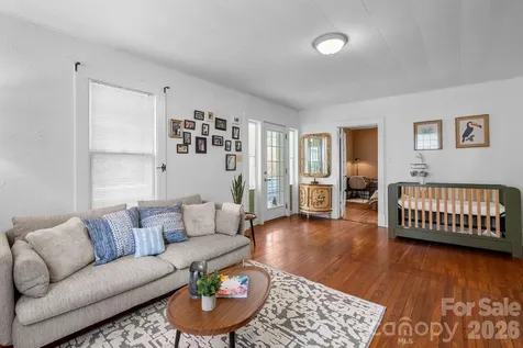 60 Annandale Avenue Asheville NC 28801