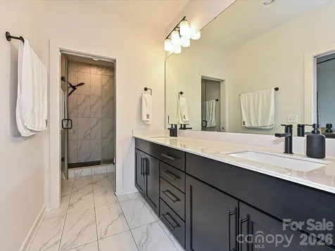 432 E 33rd Street Charlotte NC 28205
