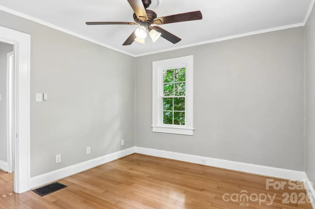 5 Belmont Avenue Asheville NC 28806