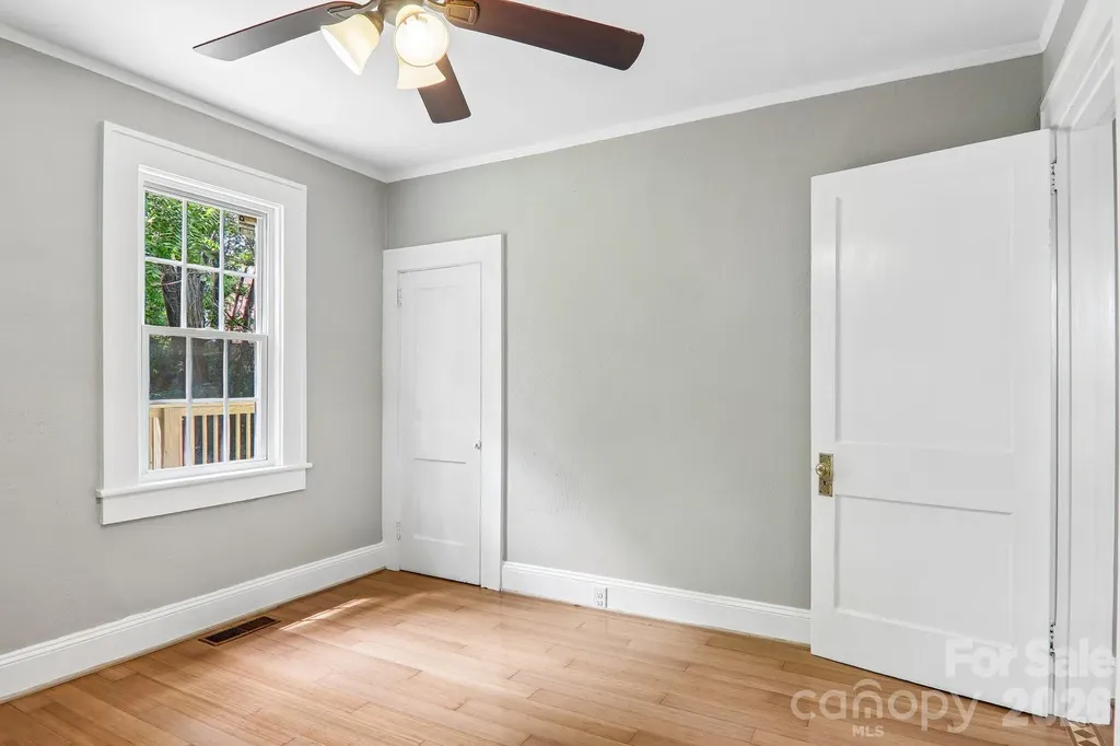 5 Belmont Avenue Asheville NC 28806