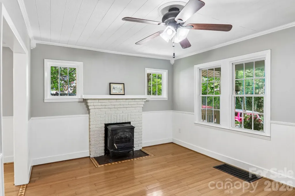 5 Belmont Avenue Asheville NC 28806