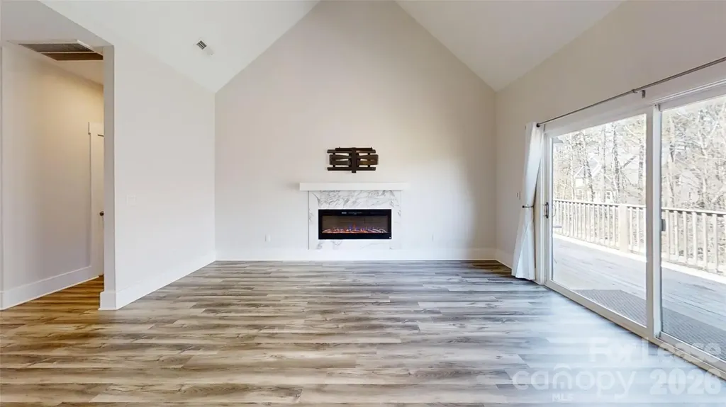 5345 Christopher Road Iron Station NC 28080