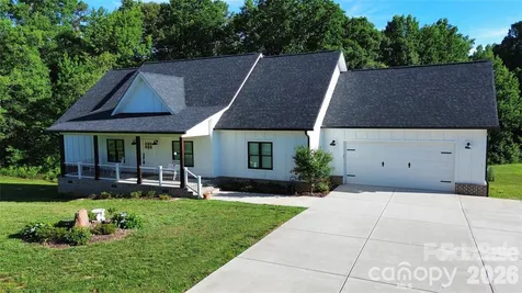 5345 Christopher Road Iron Station NC 28080