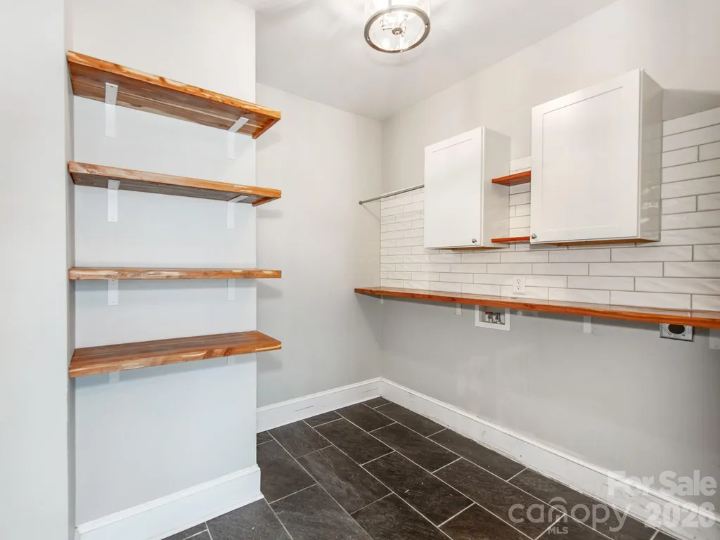 783 Sloan Street Denver NC 28037