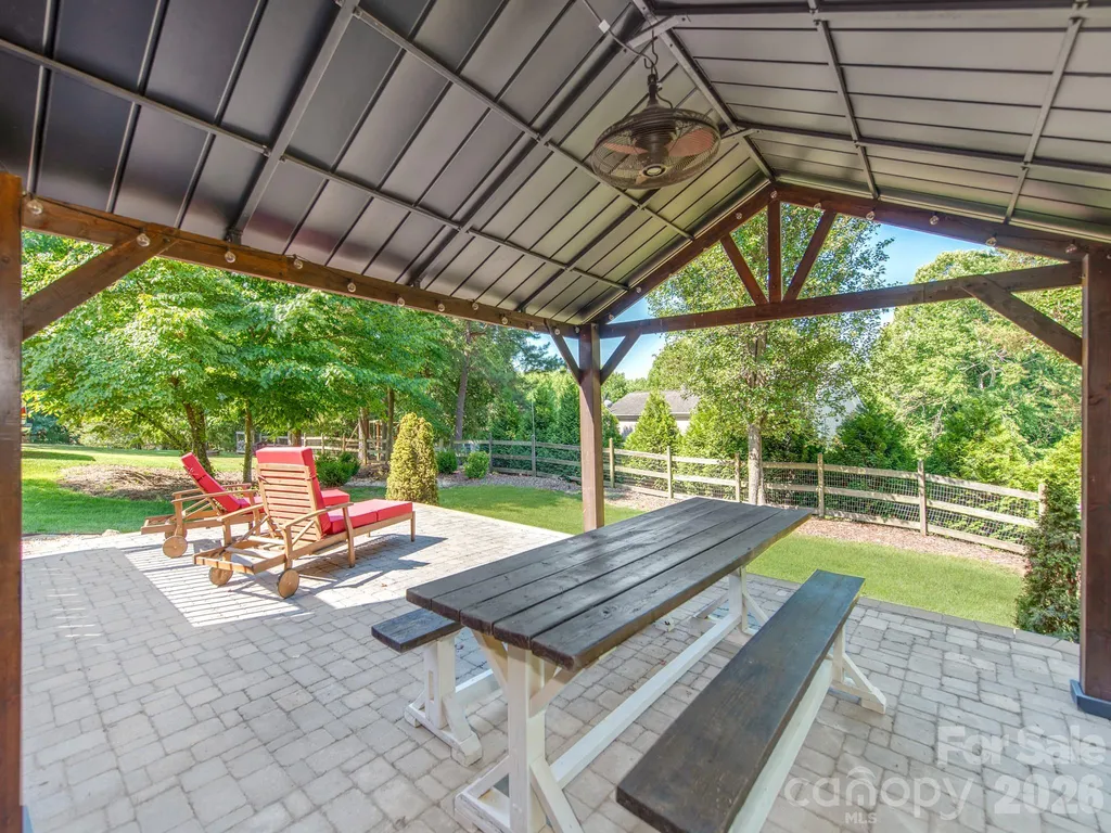 783 Sloan Street Denver NC 28037