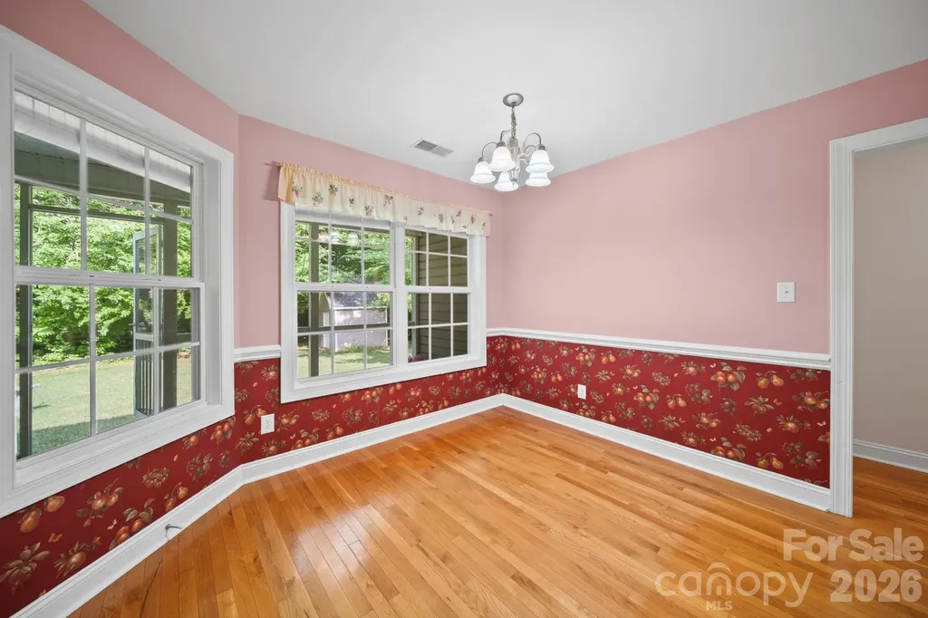 1042 Marguerite Drive Lowell NC 28098