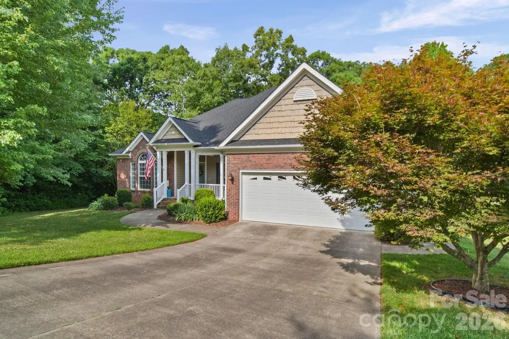1042 Marguerite Drive Lowell NC 28098