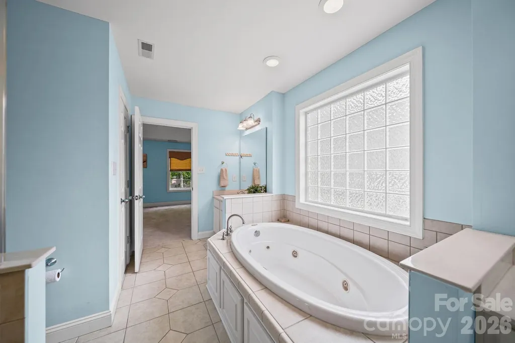 1042 Marguerite Drive Lowell NC 28098