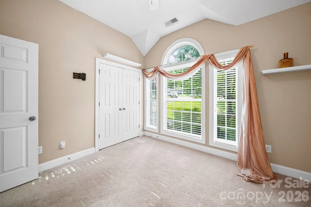 1042 Marguerite Drive Lowell NC 28098