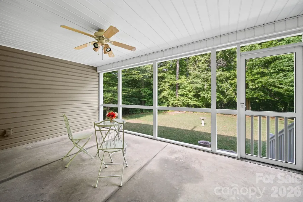 1042 Marguerite Drive Lowell NC 28098