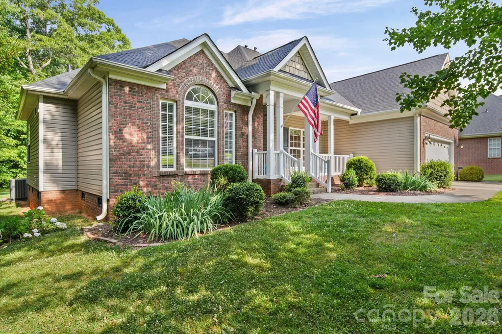 1042 Marguerite Drive Lowell NC 28098