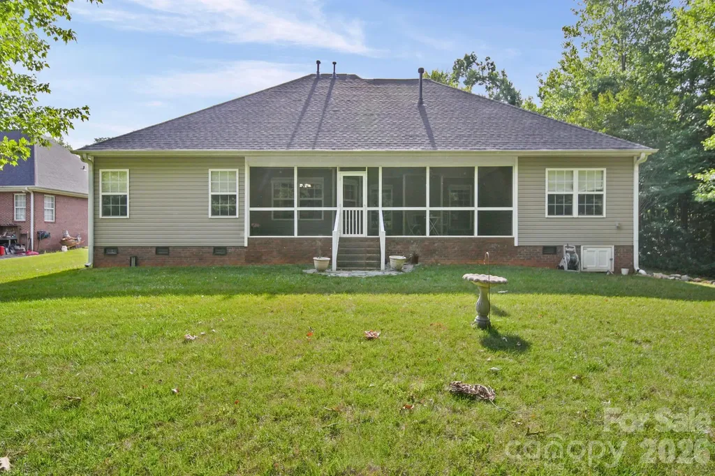 1042 Marguerite Drive Lowell NC 28098