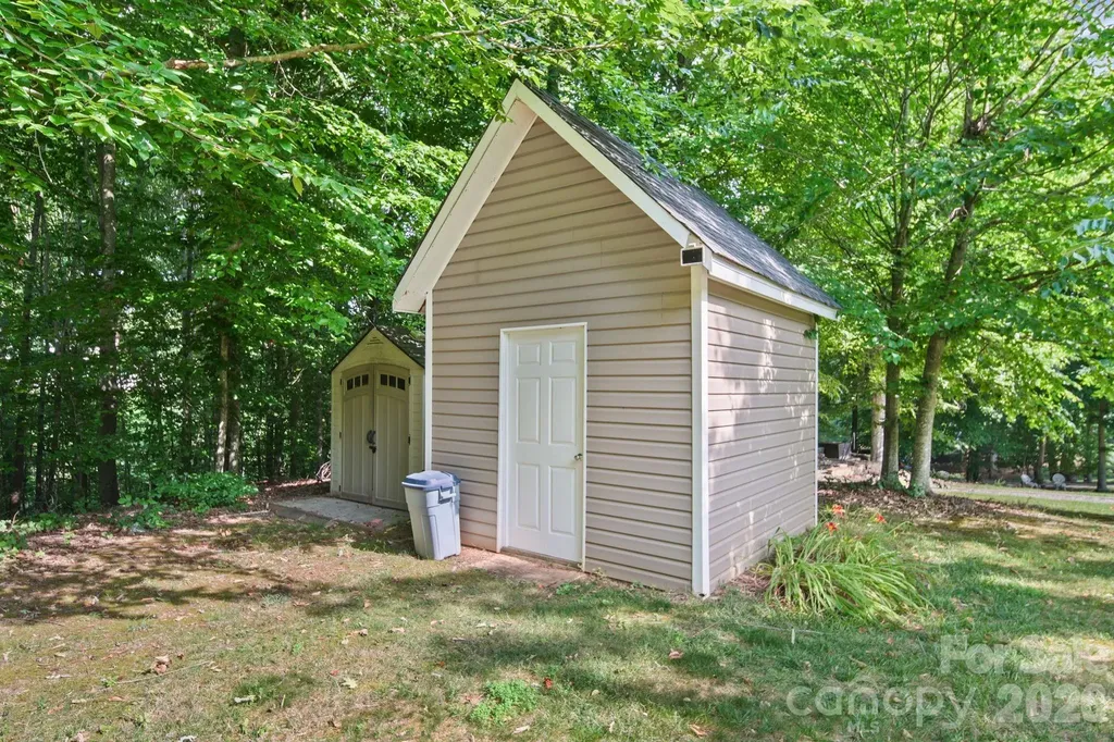 1042 Marguerite Drive Lowell NC 28098