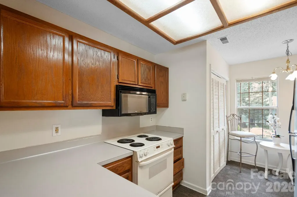 2834 Iron Gate Lane Charlotte NC 28212