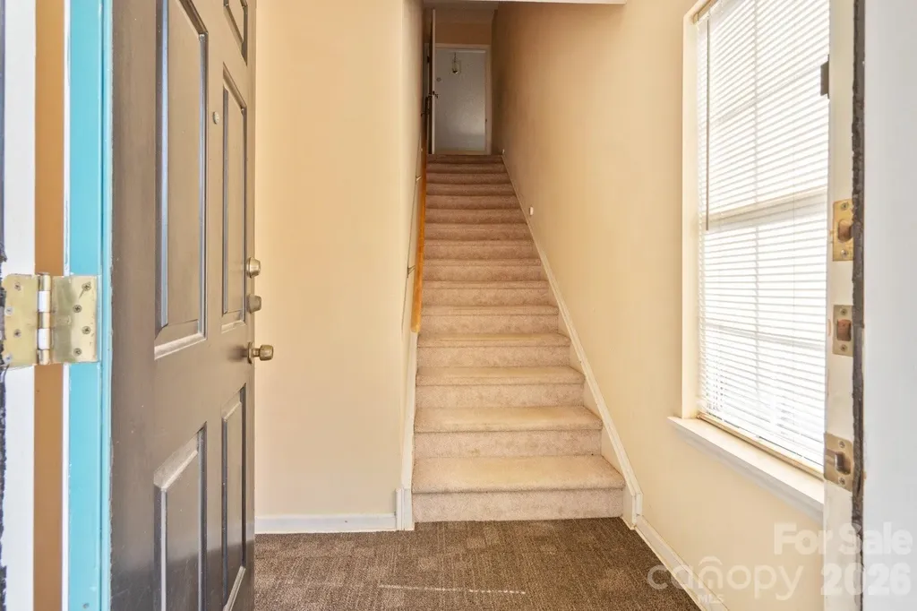 2834 Iron Gate Lane Charlotte NC 28212