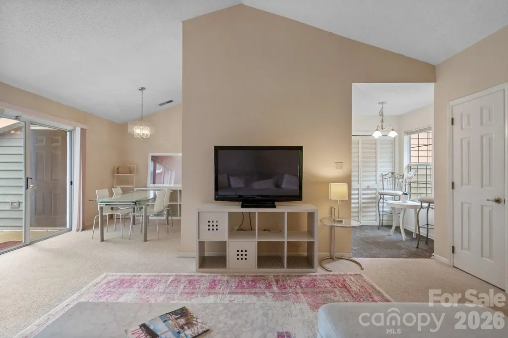 2834 Iron Gate Lane Charlotte NC 28212