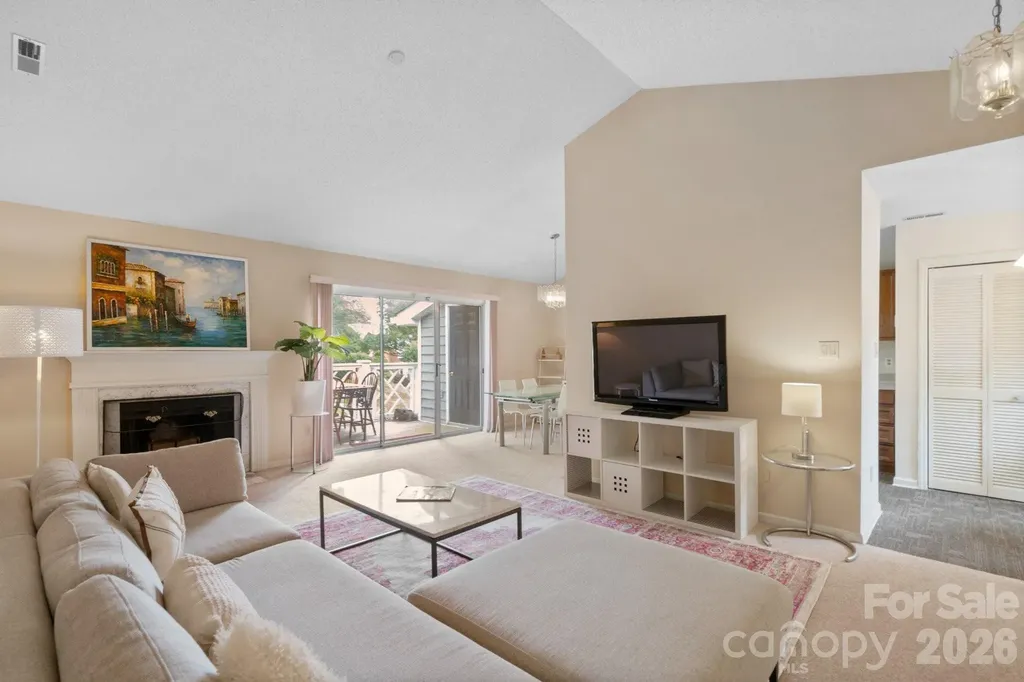 2834 Iron Gate Lane Charlotte NC 28212