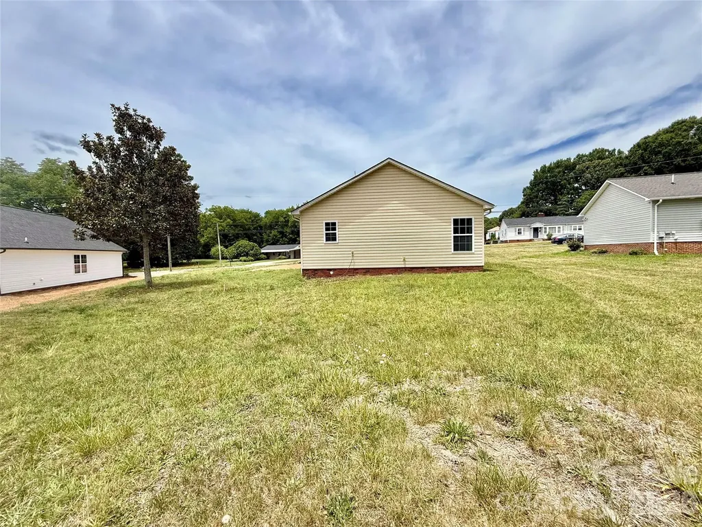 121 S Beaver Street Landis NC 28088