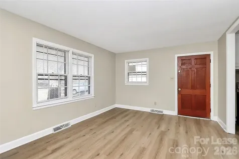 3728 Dresden Drive Charlotte NC 28205