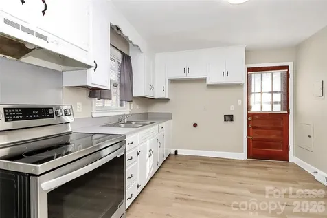 3728 Dresden Drive Charlotte NC 28205