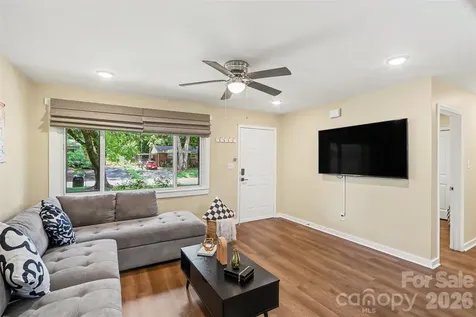 2616 Springway Drive Charlotte NC 28205