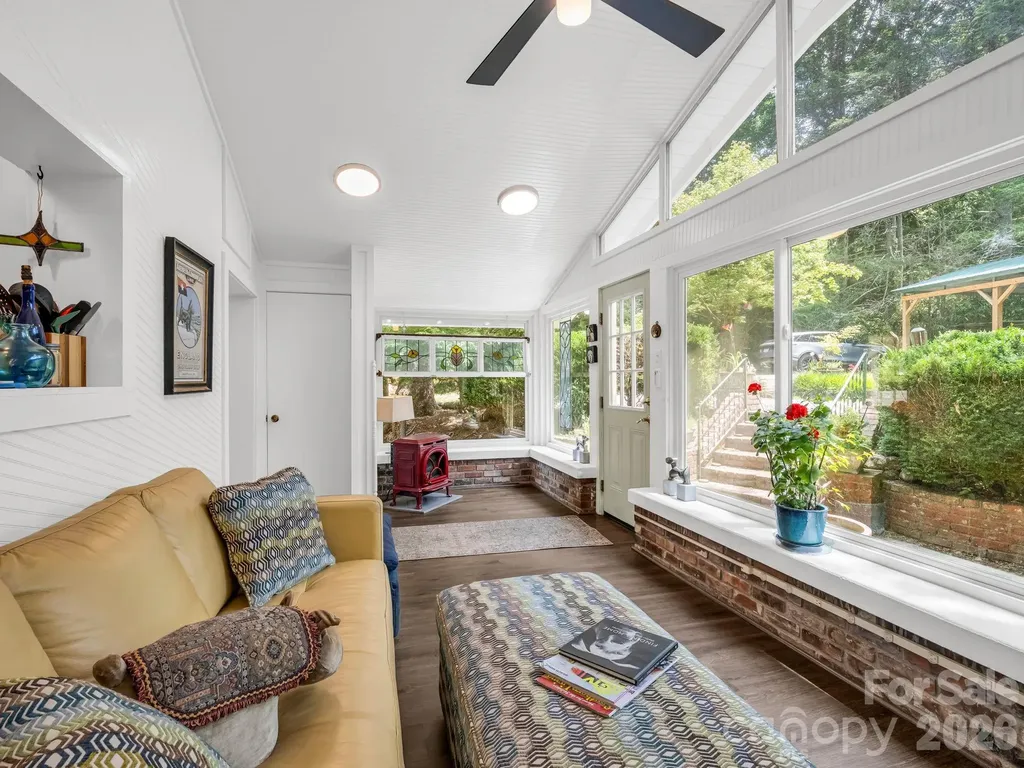 23 Sunset Drive Black Mountain NC 28711