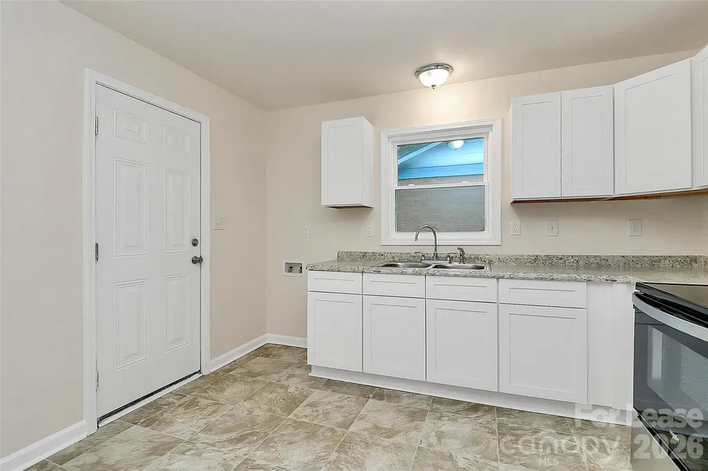 518 Echodale Drive Charlotte NC 28217