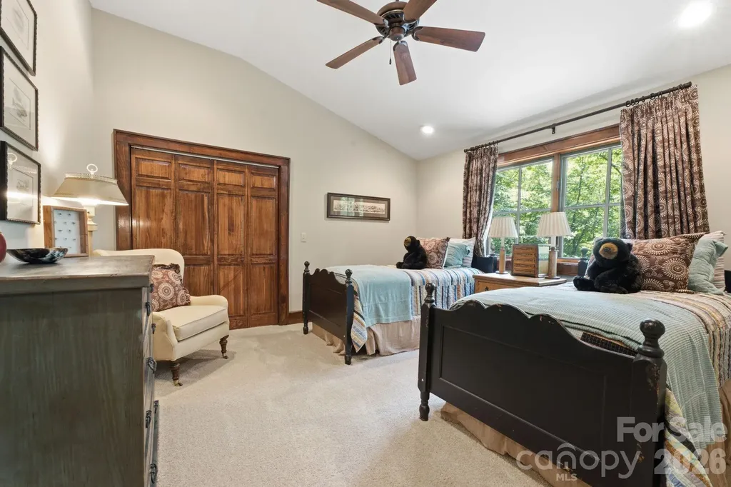 185 Songcatcher Court Tuckasegee NC 28783