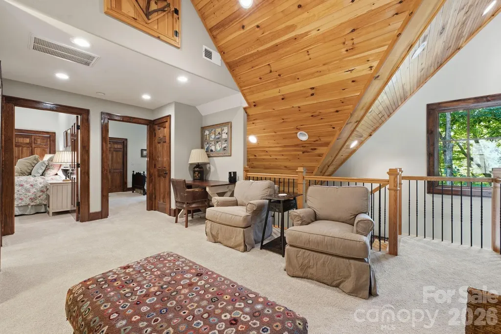 185 Songcatcher Court Tuckasegee NC 28783