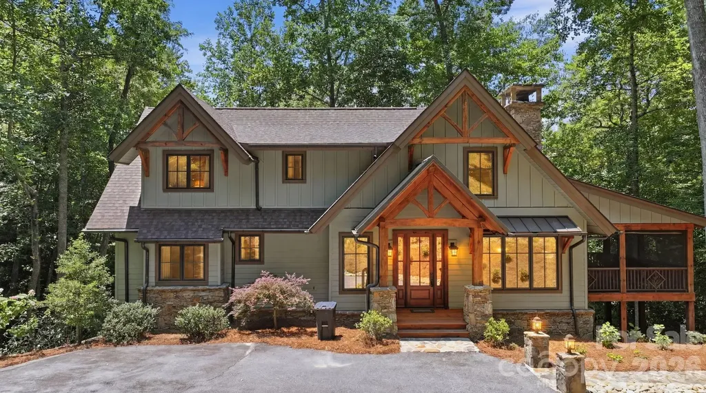 185 Songcatcher Court Tuckasegee NC 28783