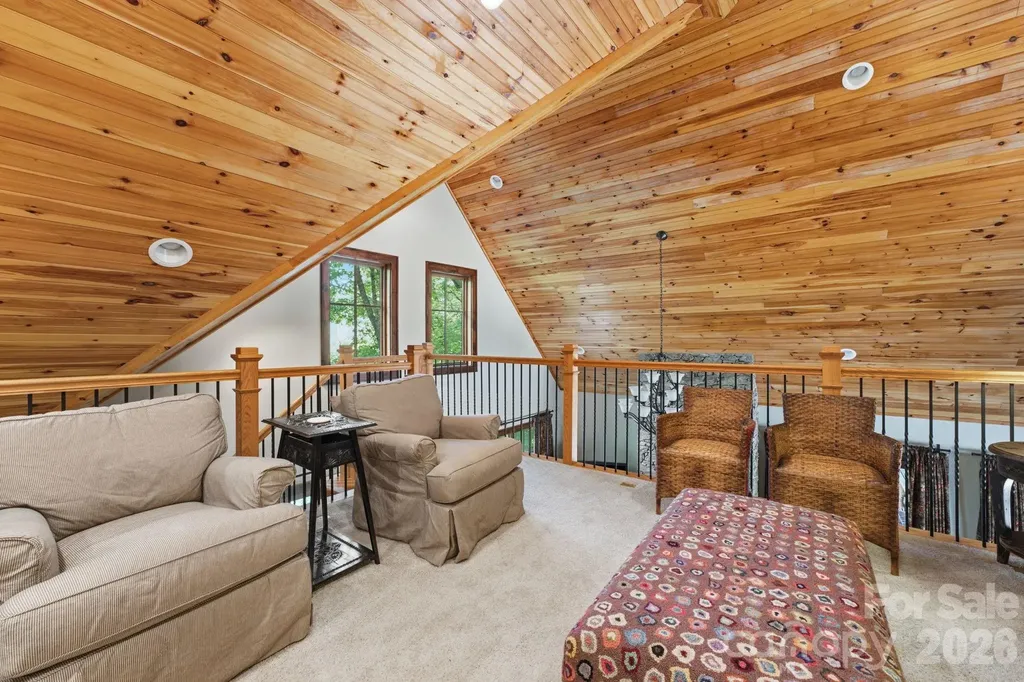 185 Songcatcher Court Tuckasegee NC 28783