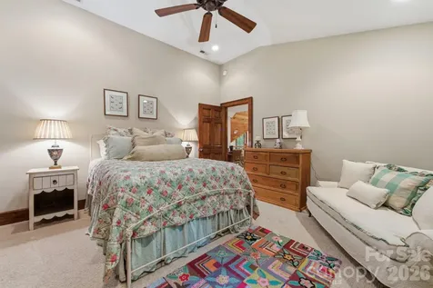 185 Songcatcher Court Tuckasegee NC 28783