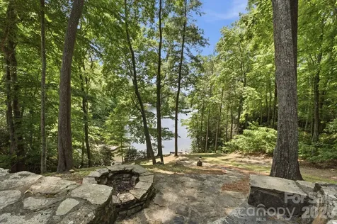 185 Songcatcher Court Tuckasegee NC 28783
