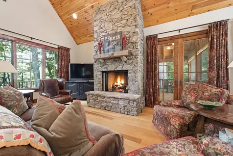 185 Songcatcher Court Tuckasegee NC 28783