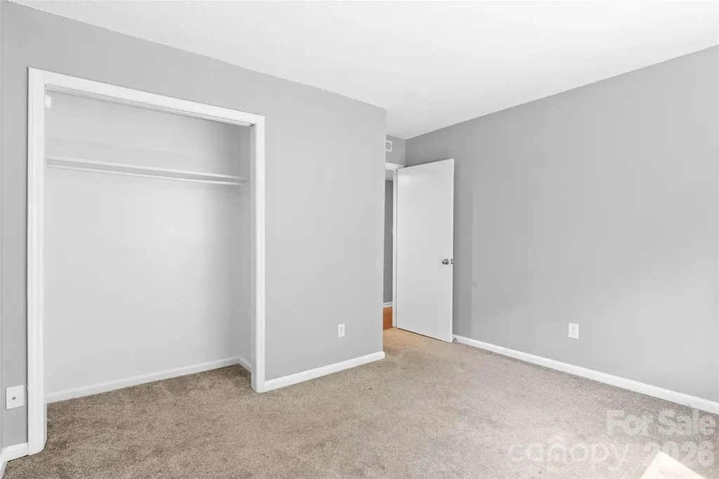 7984 Shady Oak Trail Charlotte NC 28210