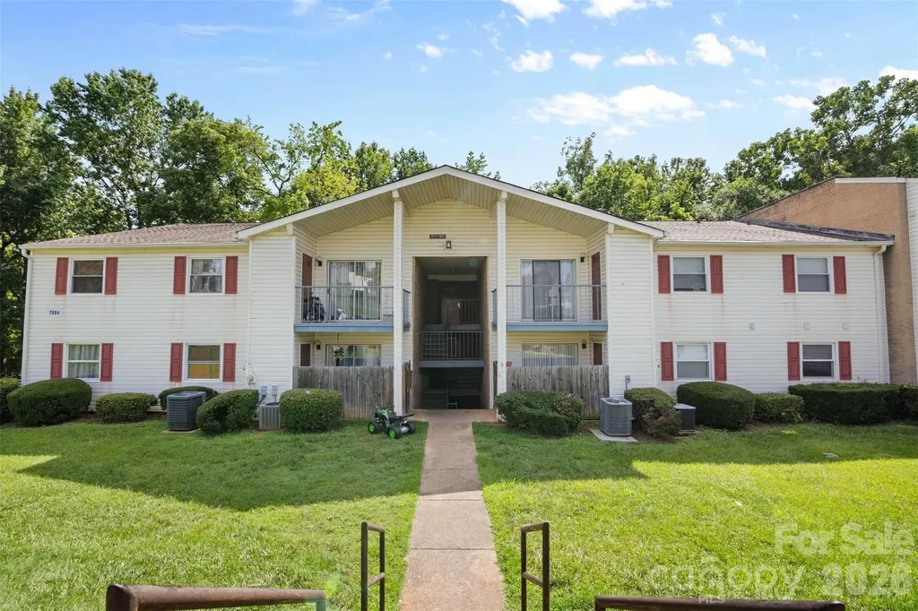 7984 Shady Oak Trail Charlotte NC 28210