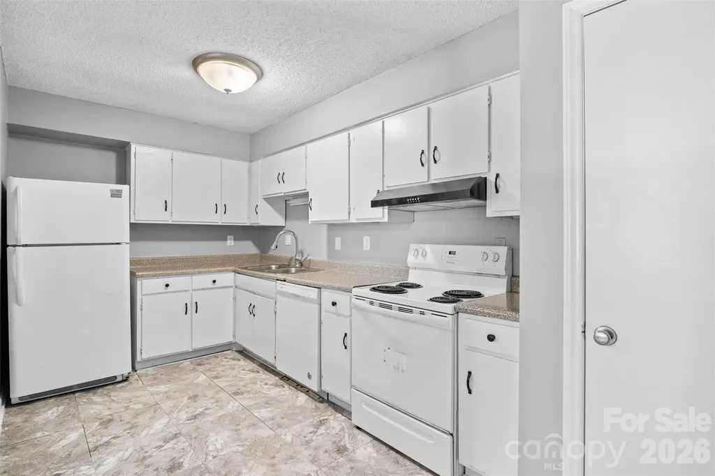 7984 Shady Oak Trail Charlotte NC 28210