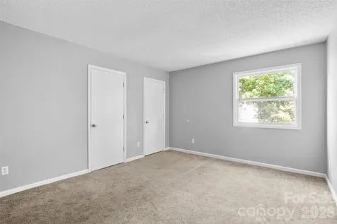 7984 Shady Oak Trail Charlotte NC 28210