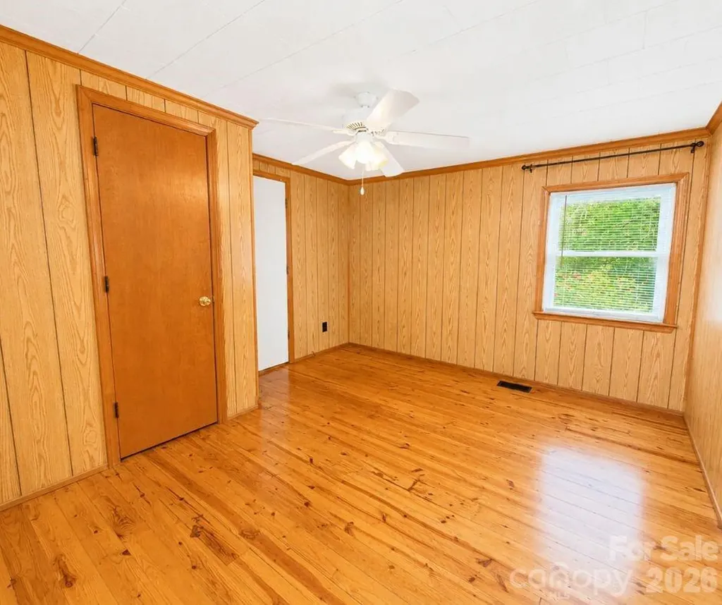 102 Aderholdt Road Bessemer City NC 28016