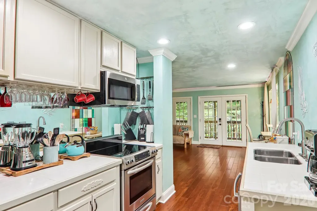 21 Christy Lane Maggie Valley NC 28751