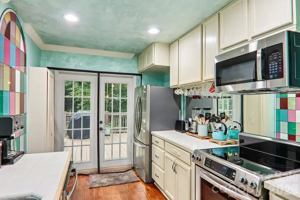 21 Christy Lane Maggie Valley NC 28751