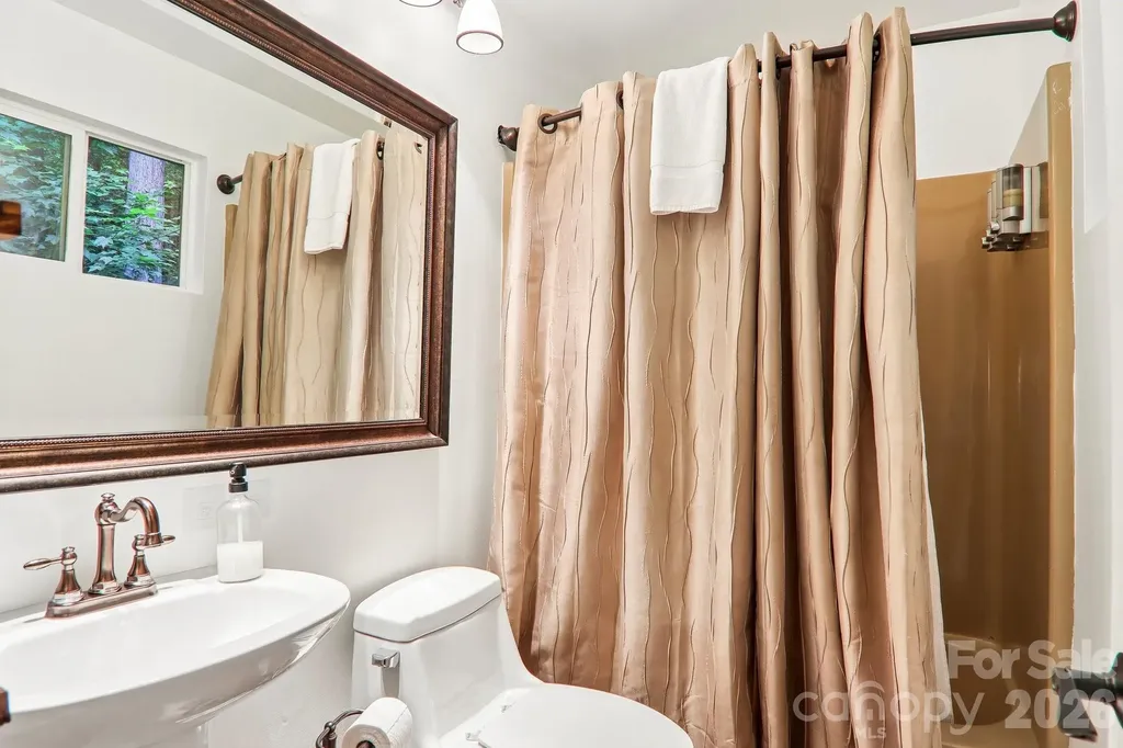 21 Christy Lane Maggie Valley NC 28751