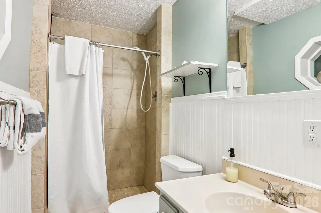 21 Christy Lane Maggie Valley NC 28751