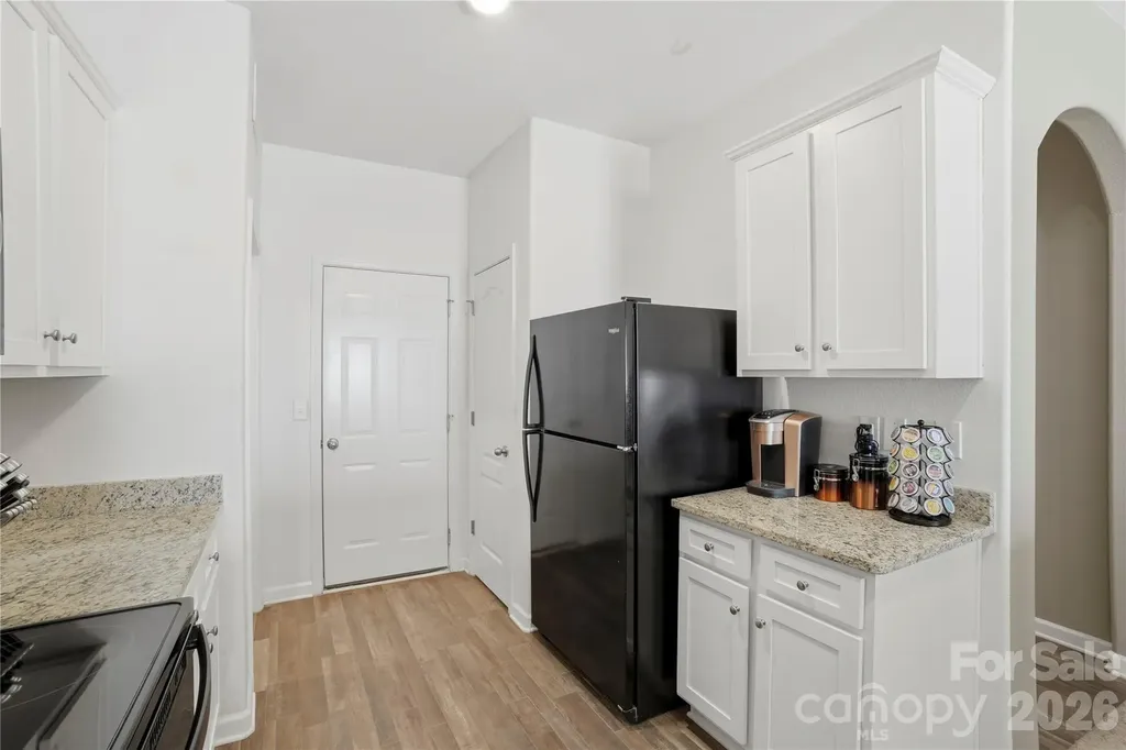 5221 Upton Place Charlotte NC 28215