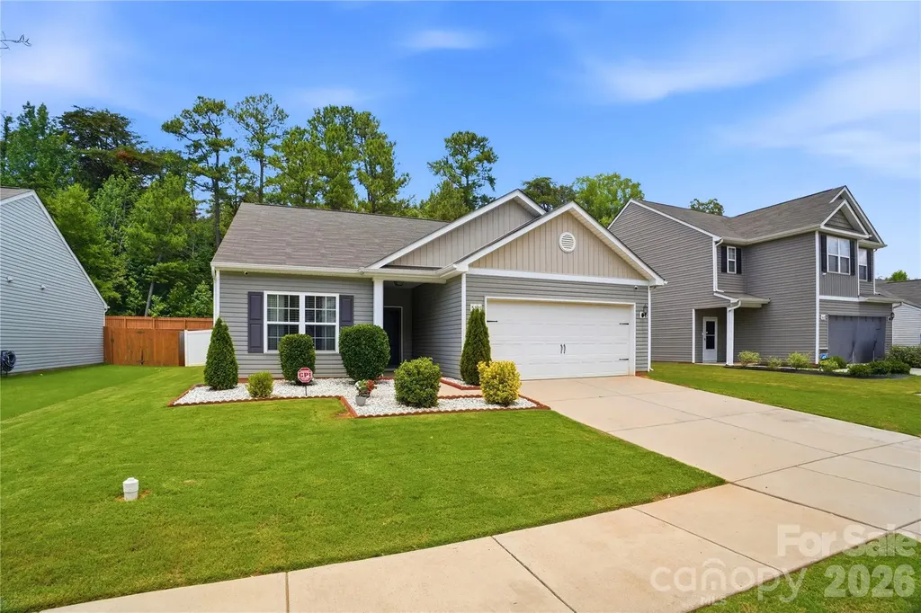 5221 Upton Place Charlotte NC 28215