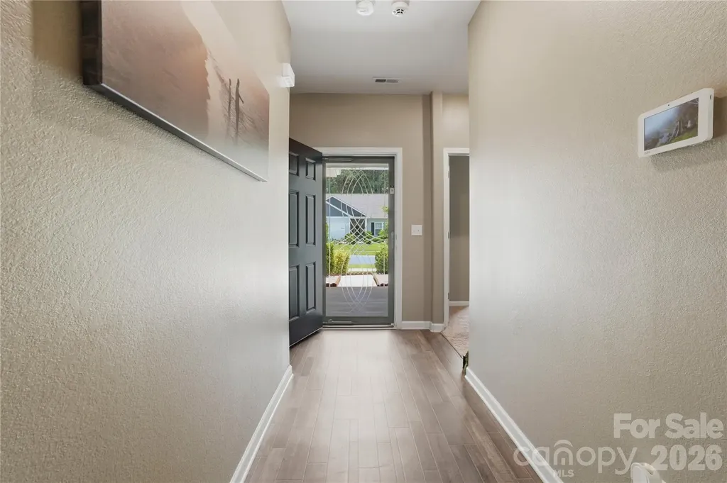 5221 Upton Place Charlotte NC 28215