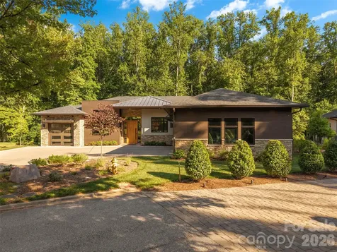 26 Whispering Bells Court Arden NC 28704